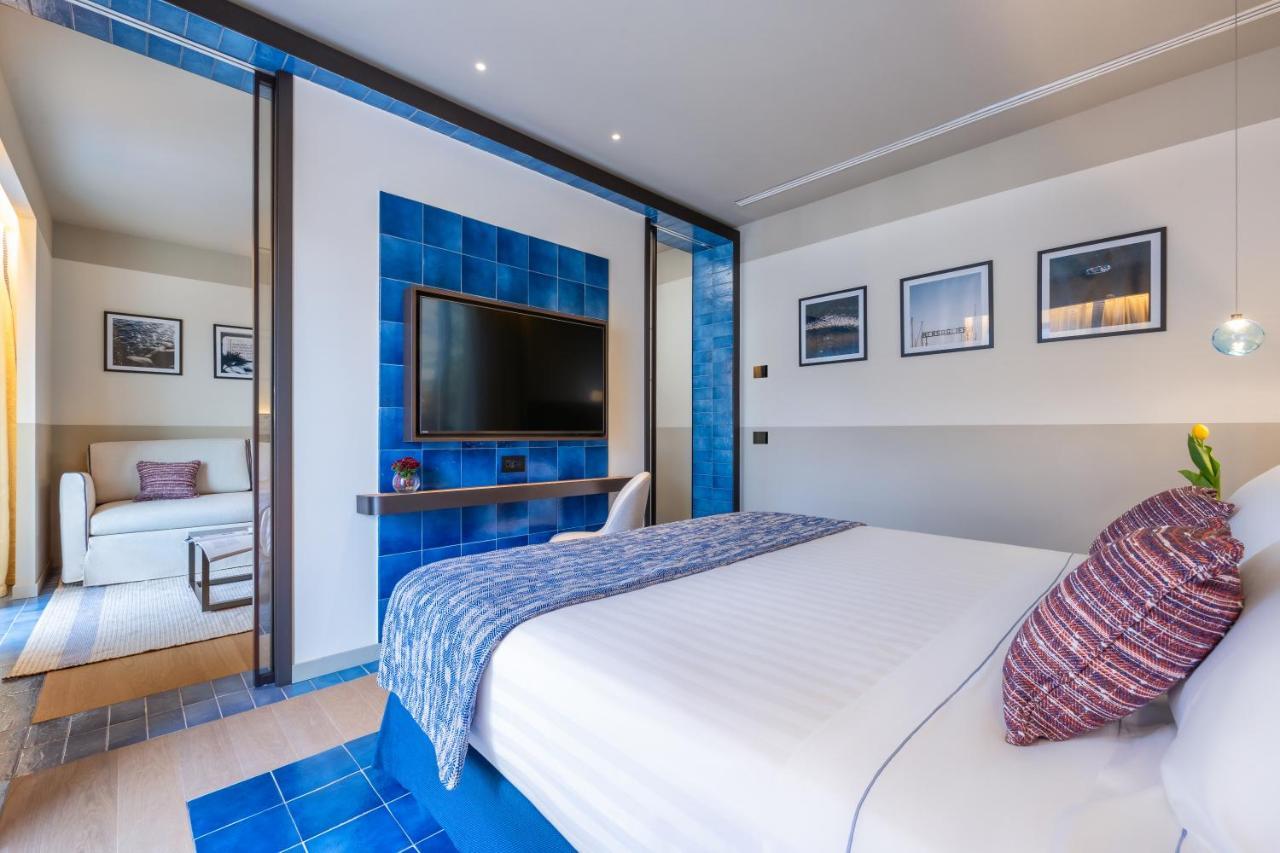 Hotel Carlton International