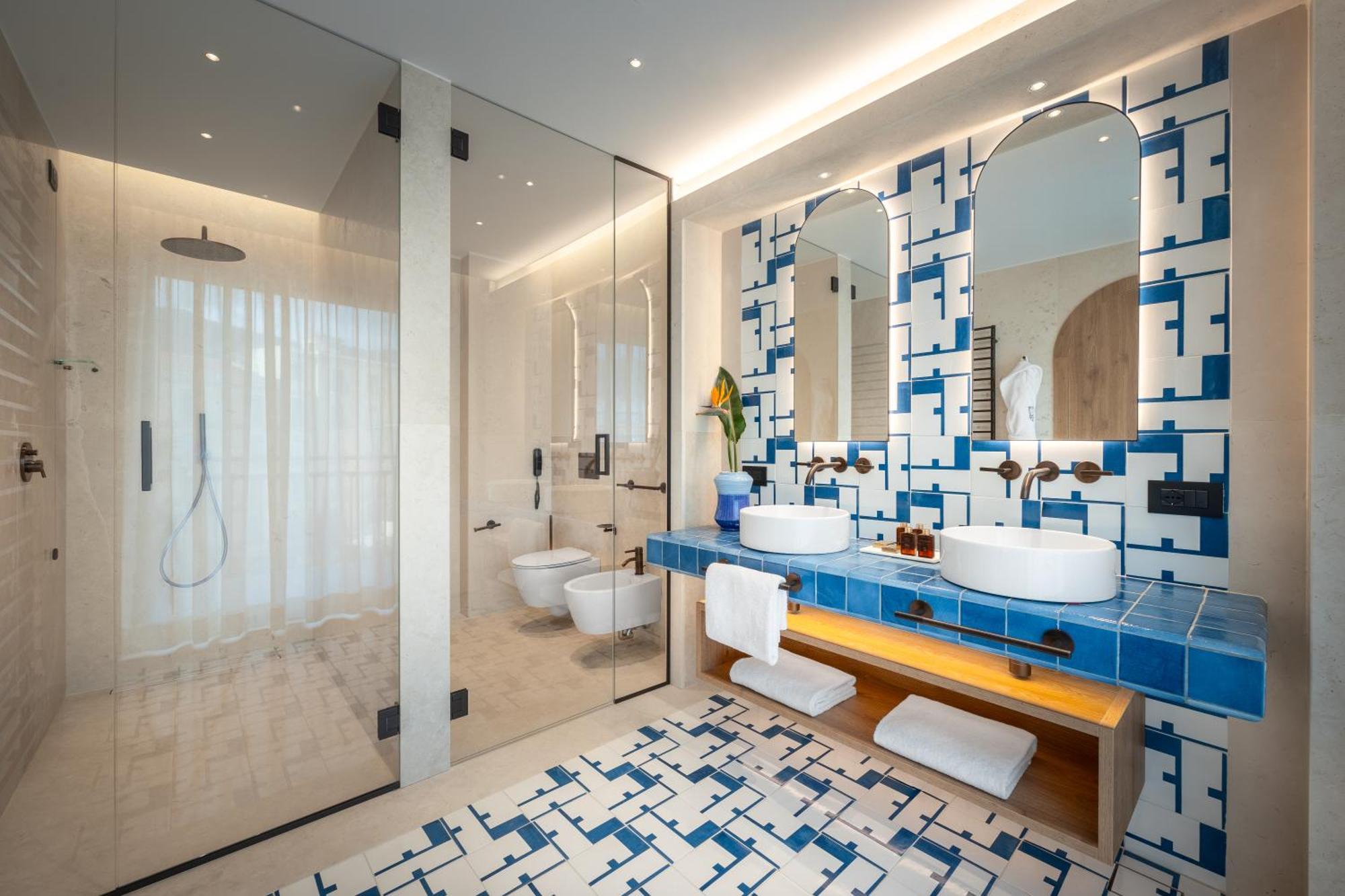 Hotel Carlton International
