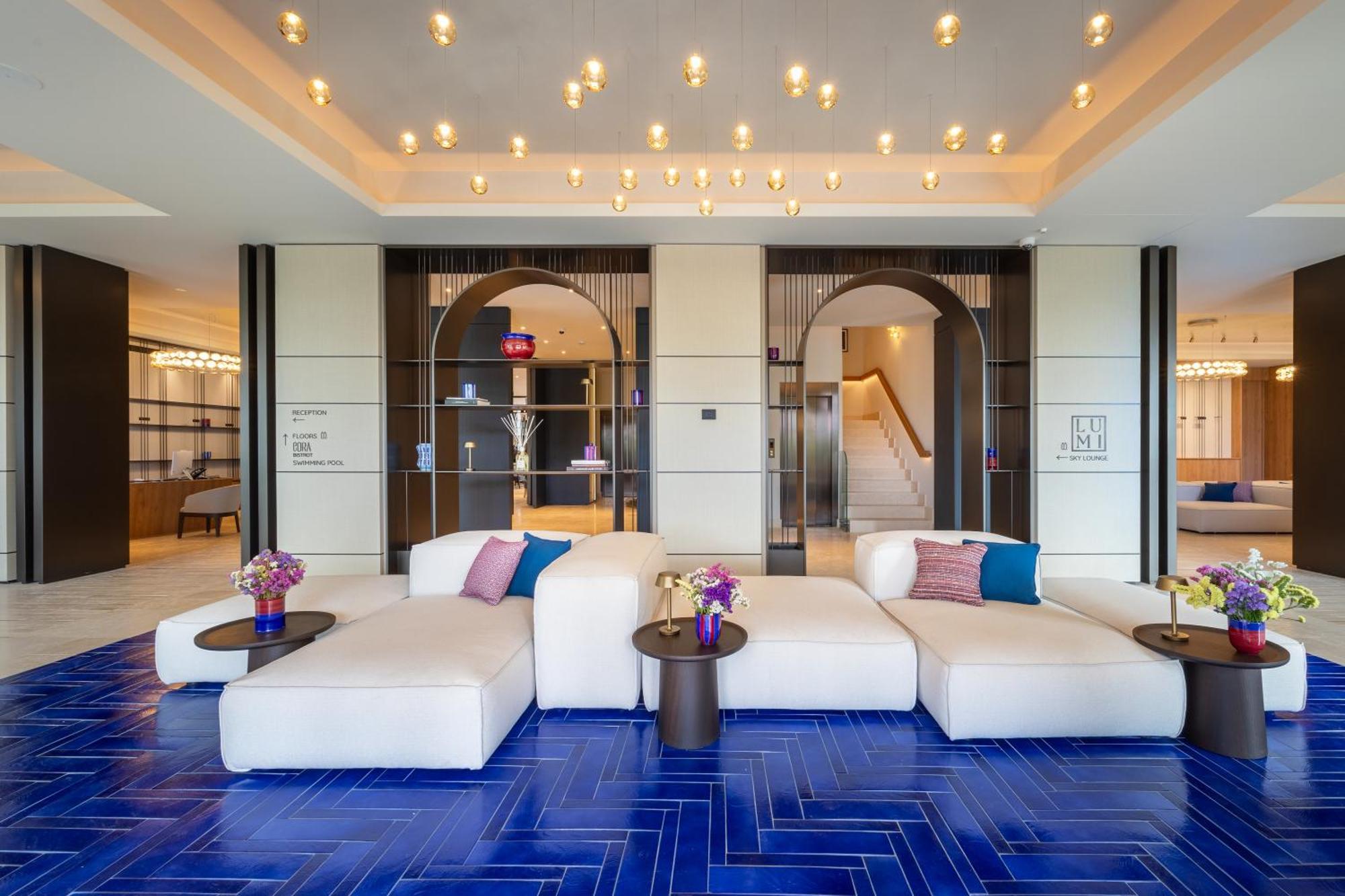 Hotel Carlton International 5*