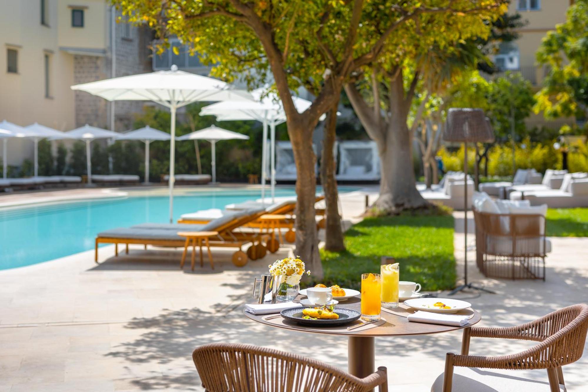 Hotel Carlton International 5*