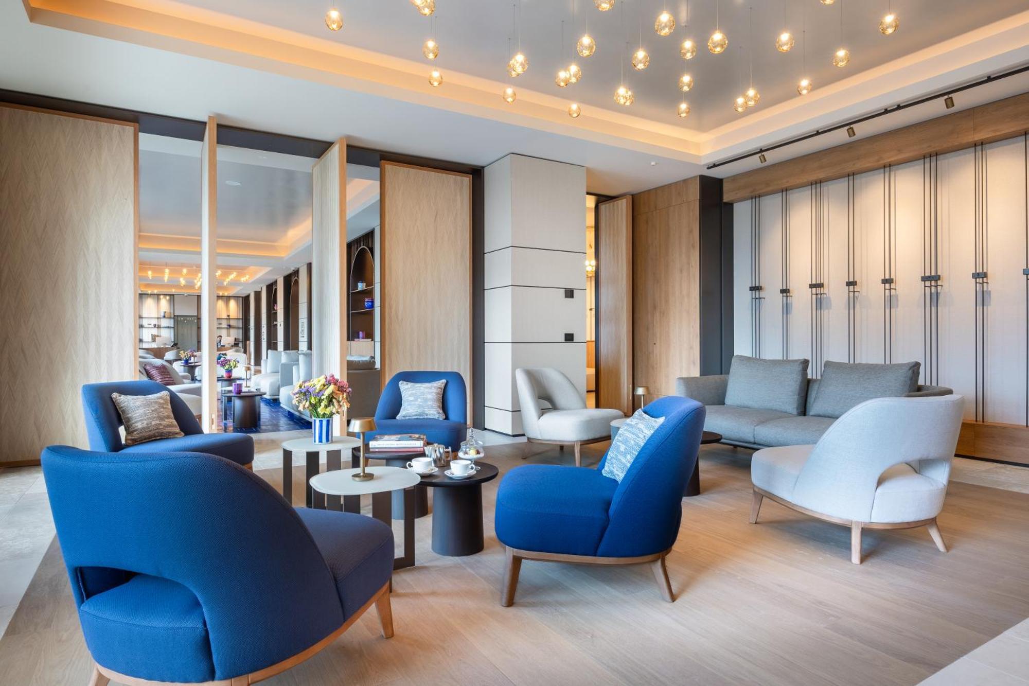Carlton International 5*