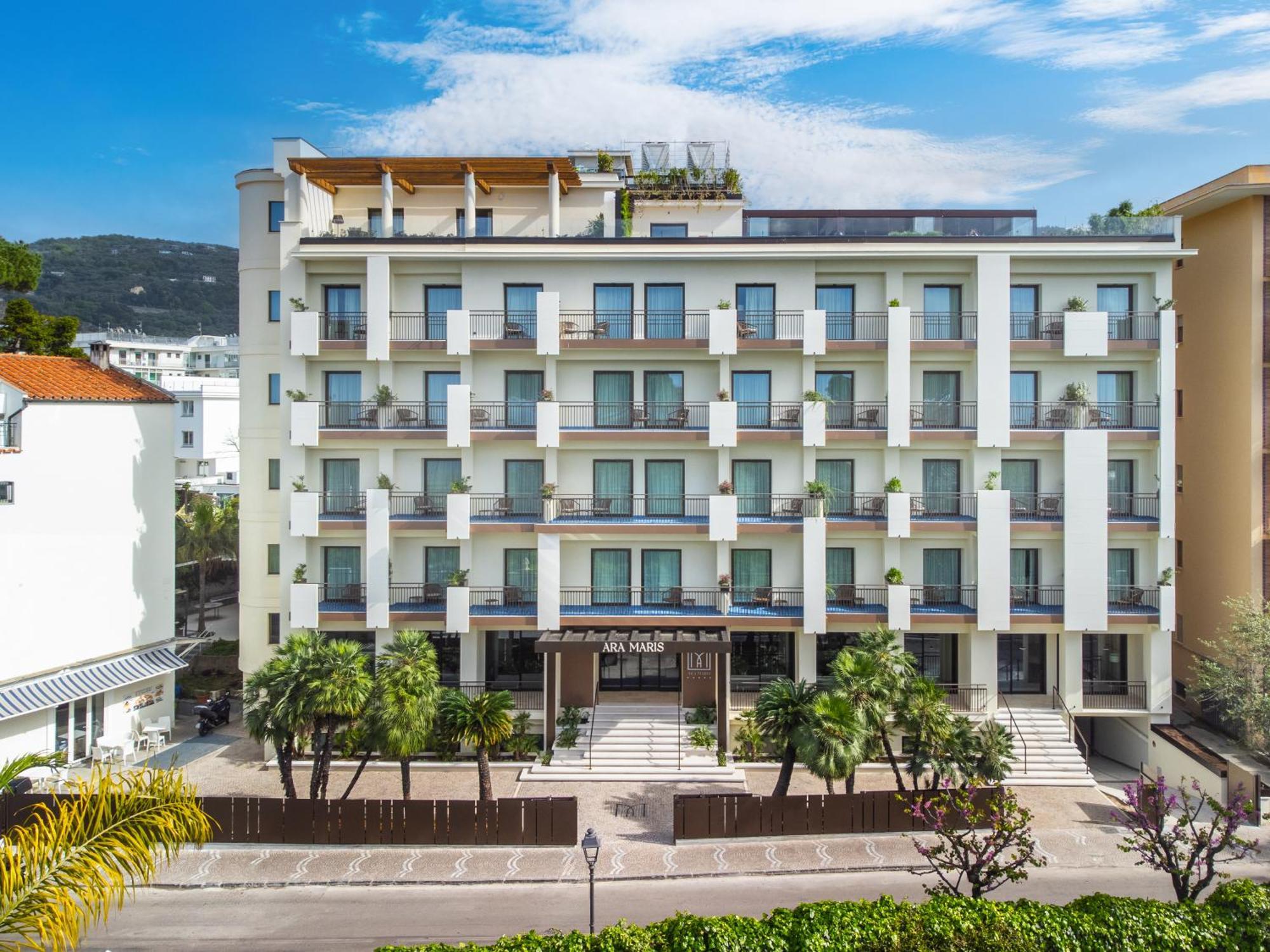 Hotel Carlton International 5*