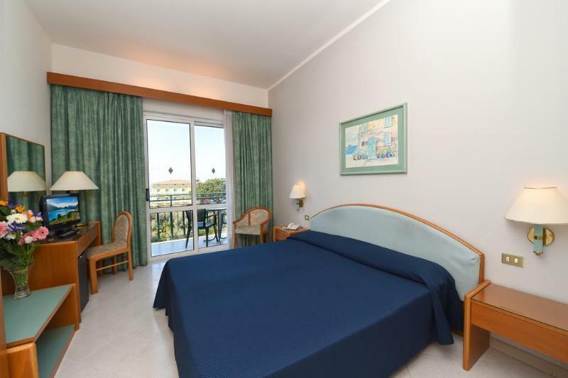 Hotel Carlton International